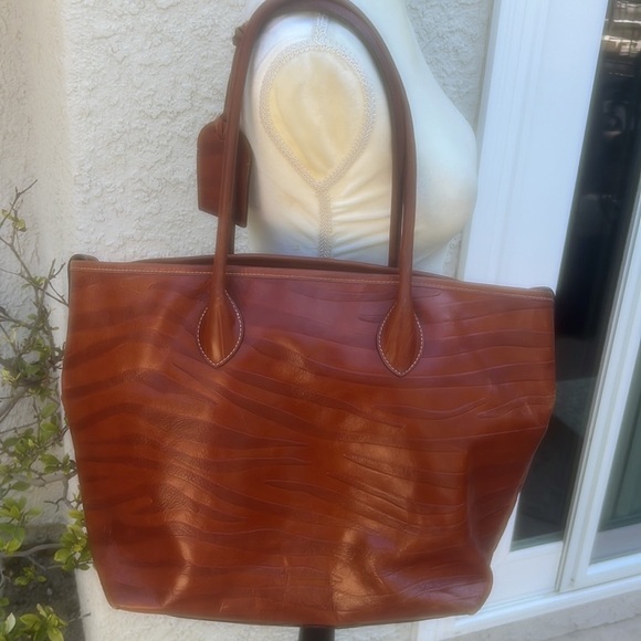 Dooney & Bourke Cognac Texture Leather Large Double Handle Tote Bag - Picture 8 of 10